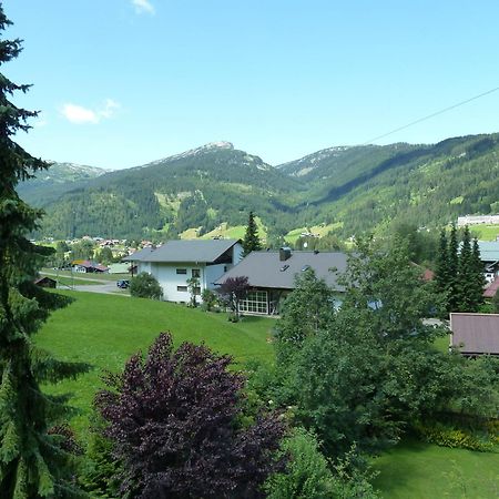 Haus Kristina Appartement Riezlern Buitenkant foto